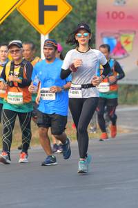 BIB: 100, 40191, 47185, 27288
                            <button type="button" onclick="openModal(9911289)" class="btn btn-primary btn-sm float-right btn-popup" data-toggle="modal" data-target=".modal-high-quality">
                        <i class="fas fa-shopping-cart"></i> Add to Cart
                    </button>
                                            <button type="button" onclick="isThisMe(9911289, true)" class="btn btn-success btn-sm float-right btn-popup btn-isme hidden" data-toggle="tooltip" data-placement="bottom" title="นี่คือรูปของคุณใช่ไหม คลิกที่นี่เพื่อเอาเข้าอัลบั้ม">
                        <i class="fas fa-plus"></i> Add to album
                    </button>
                    <button type="button" onclick="isThisMe(9911289, false)" class="btn btn-warning btn-sm float-right btn-popup btn-isnotme hidden">
                        <i class="fas fa-ban"></i> Remove from album
                    </button>